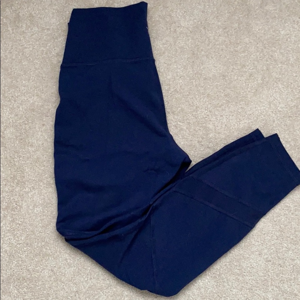 Old Navy balance leggings —NWOT